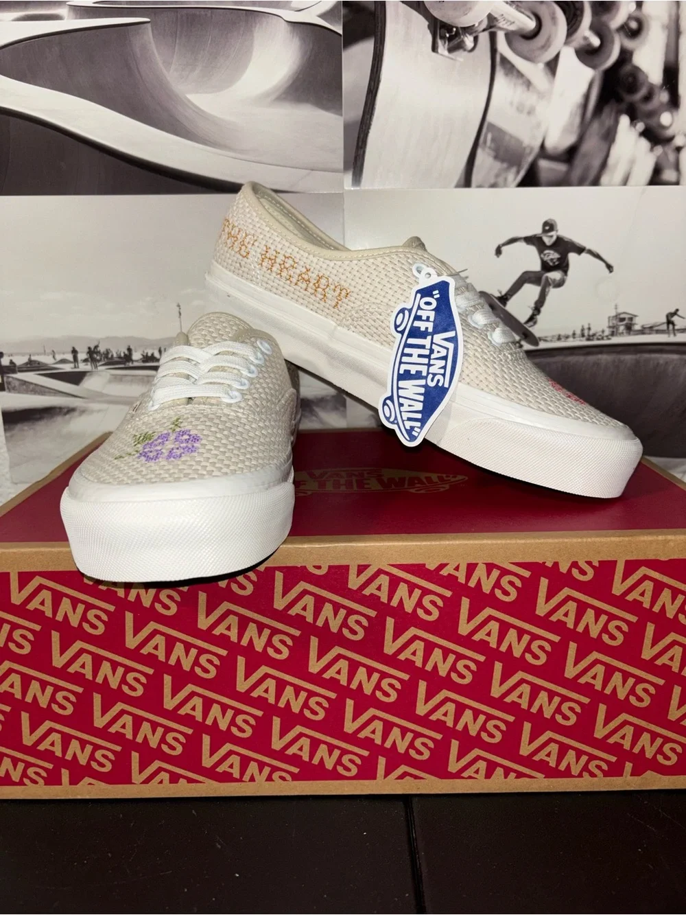 Vans Authentic 44 D sz 8.0 Men’s 9.5 Women’s